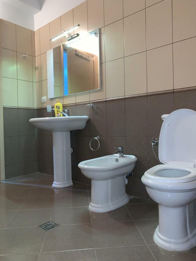 Pearl Seaview Апартаменти